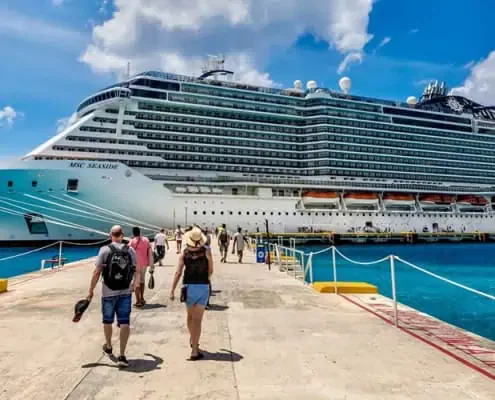 Schiphol-taxi-cruise-boat-pick-up-service